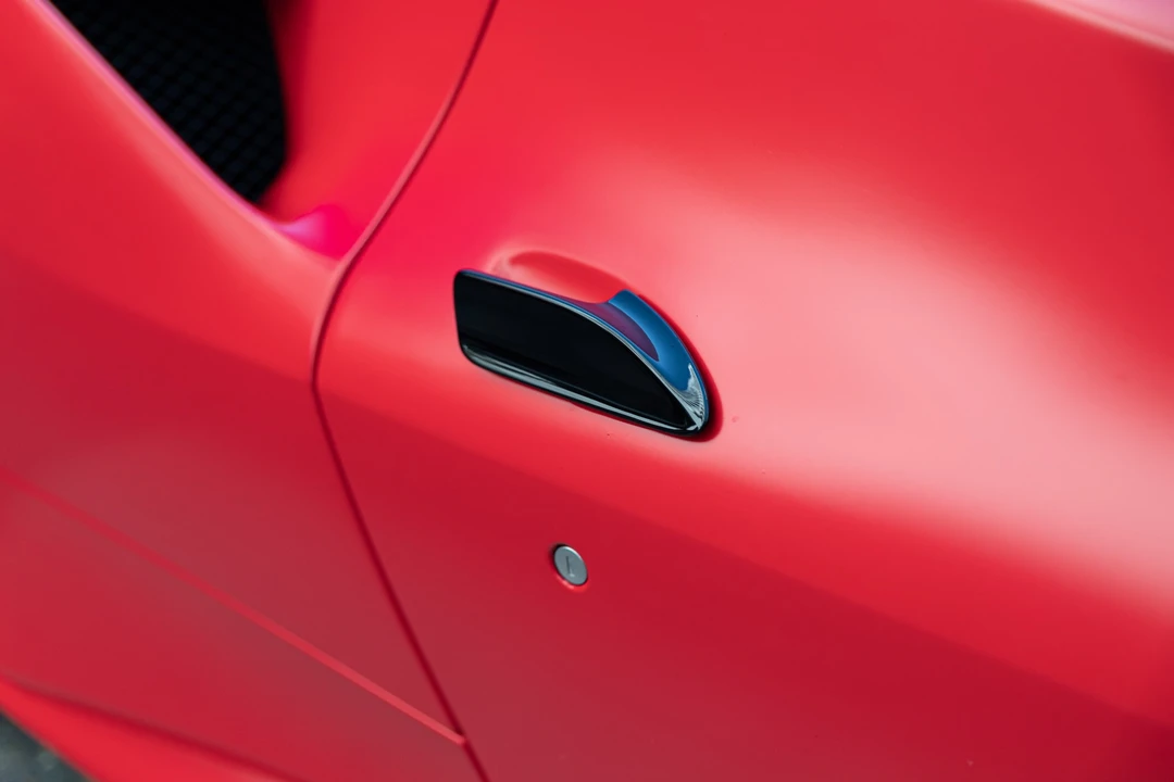 2016 Ferrari 488 GTB - Image 25 of 31