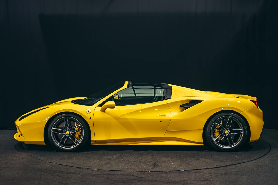 2016 Ferrari 488 Spider - Image 5 of 31