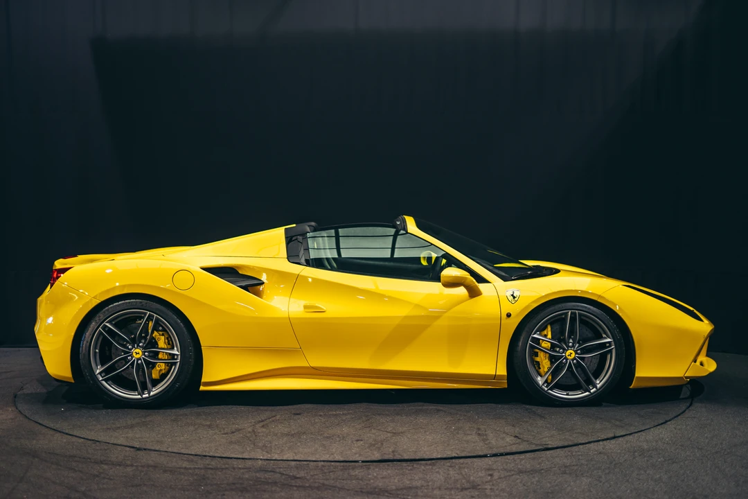 2016 Ferrari 488 Spider - Image 8 of 31