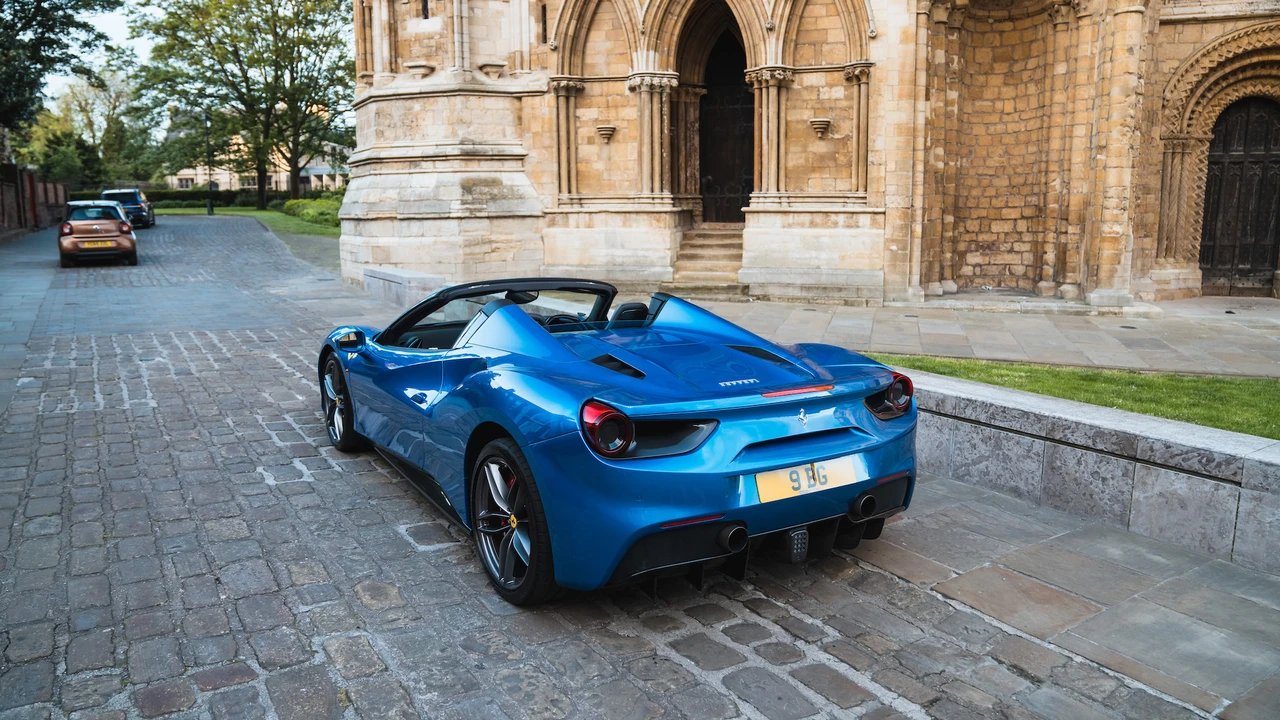 2016 Ferrari 488 Spider - Image 6 of 31
