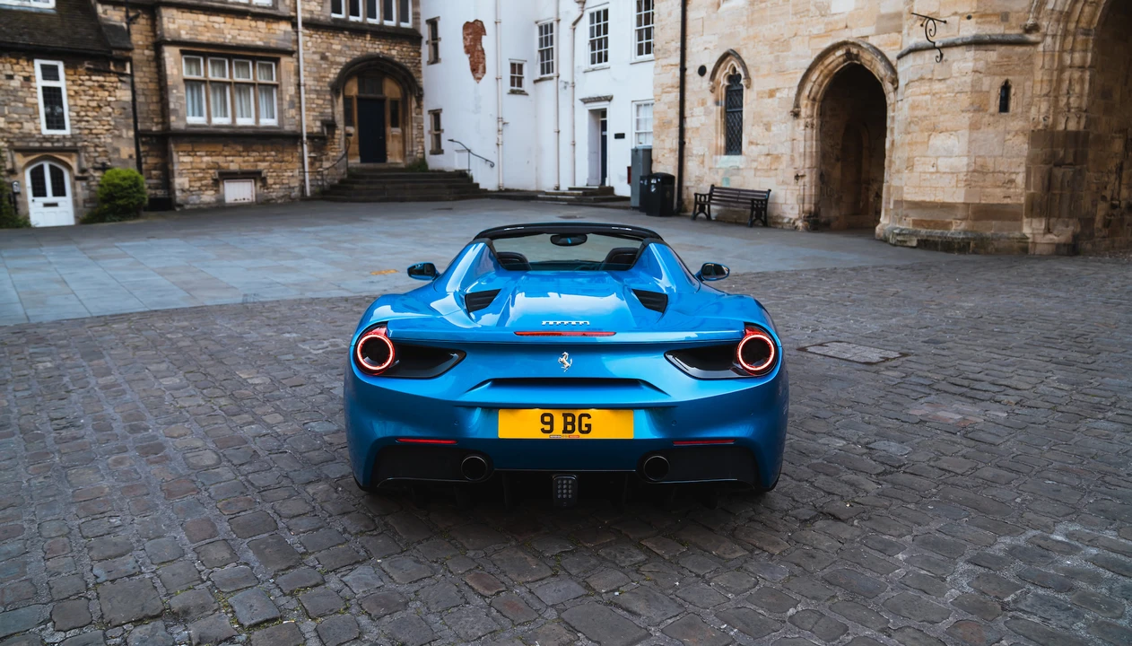 2016 Ferrari 488 Spider - Image 7 of 31