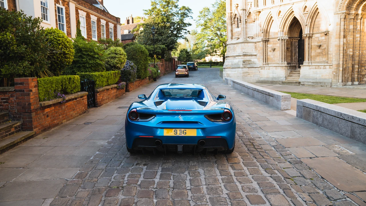 2016 Ferrari 488 Spider - Image 16 of 31