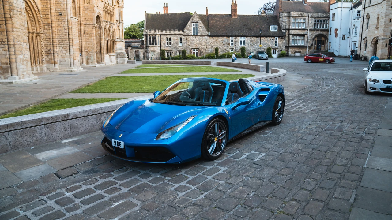 2016 Ferrari 488 Spider - Image 13 of 31