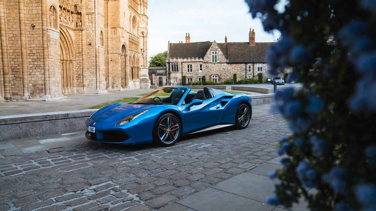 2016 Ferrari 488 Spider - Image 14 of 31