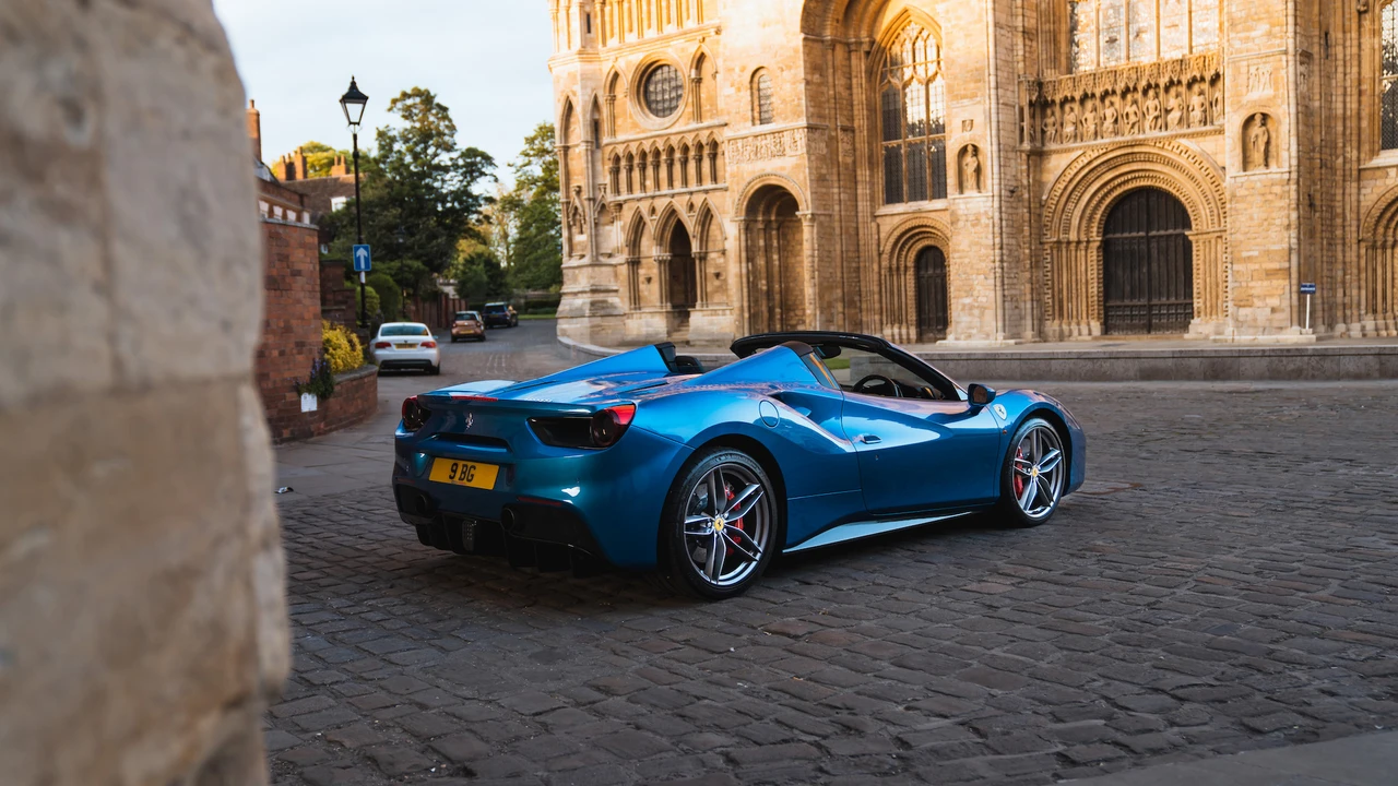 2016 Ferrari 488 Spider - Image 19 of 31