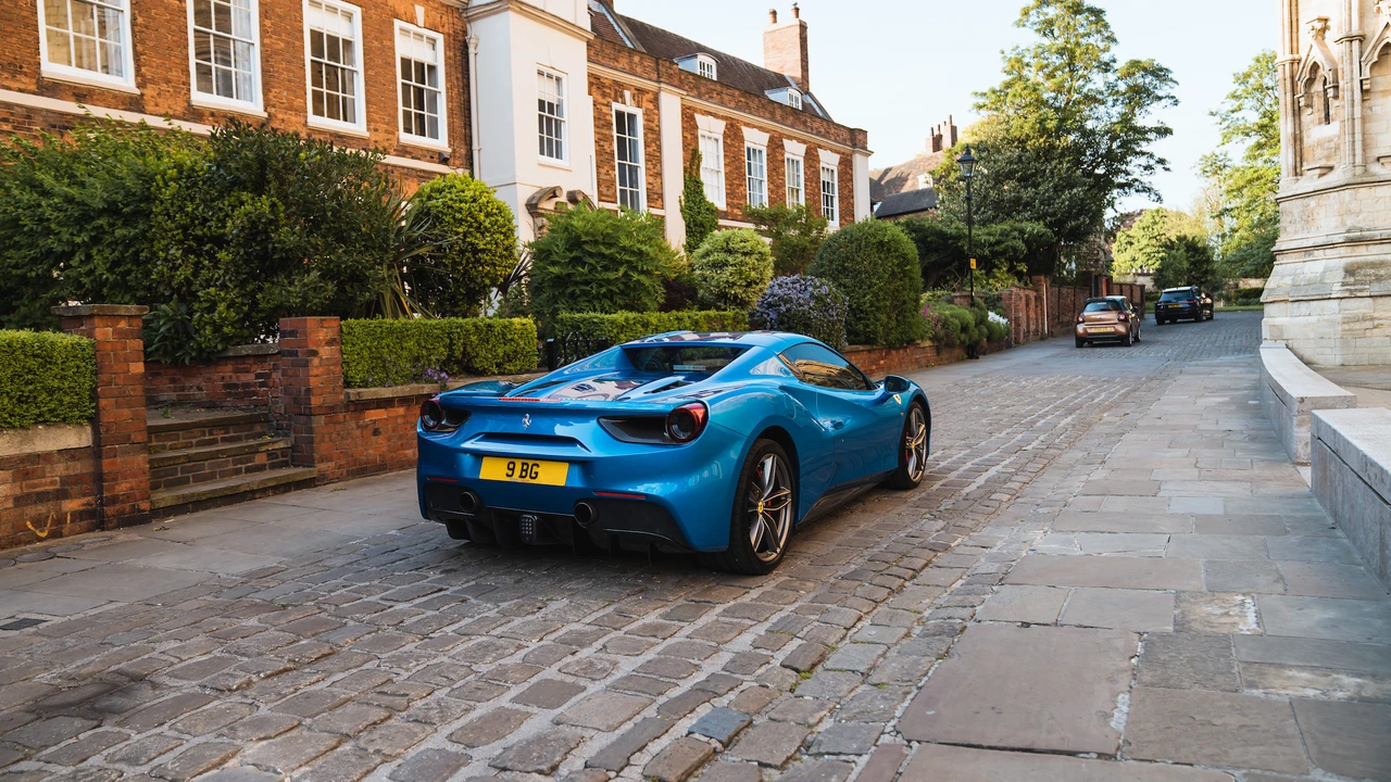 2016 Ferrari 488 Spider - Image 8 of 31