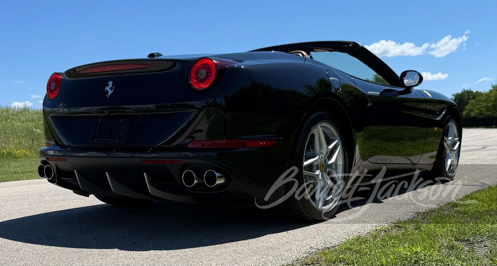 2016 Ferrari California T - Image 16 of 31