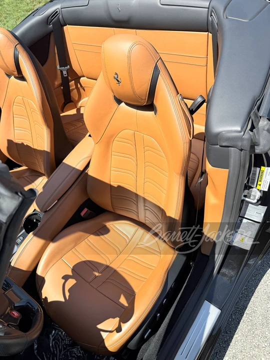 2016 Ferrari California T - Image 14 of 31