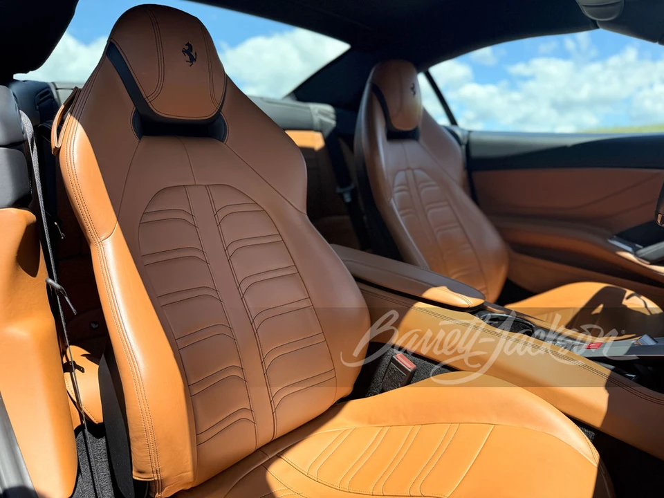 2016 Ferrari California T - Image 10 of 31