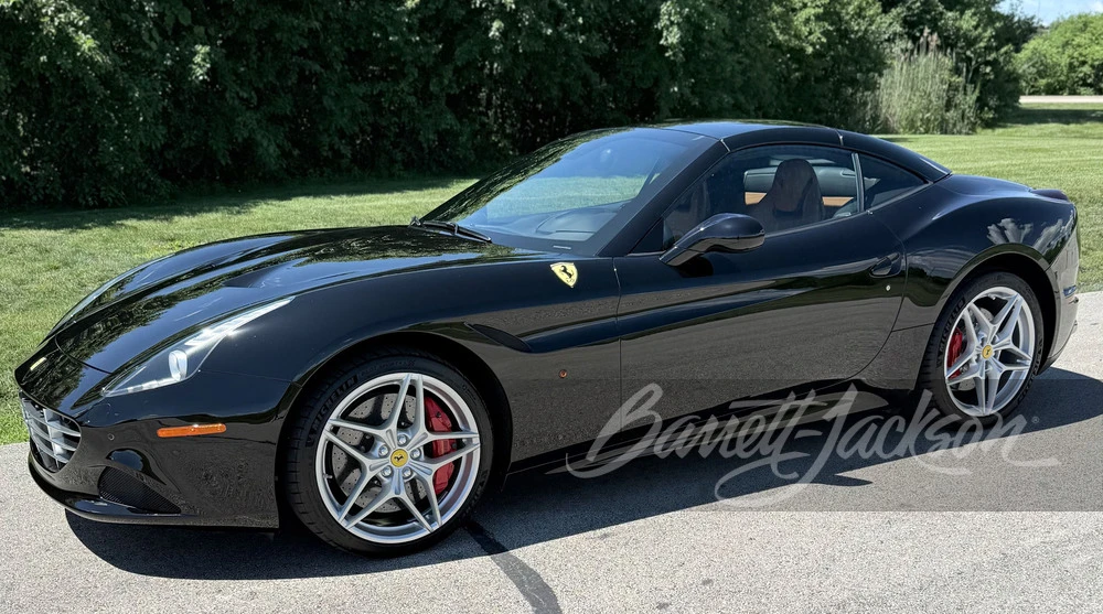 2016 Ferrari California T - Image 18 of 31