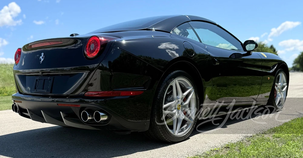 2016 Ferrari California T - Image 22 of 31
