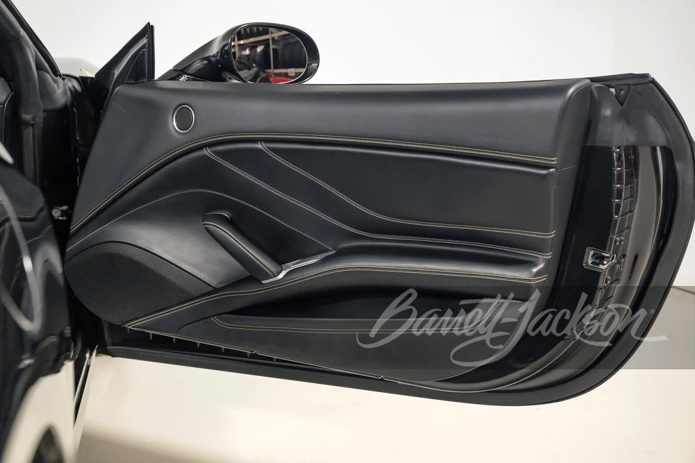 2016 Ferrari California T - Image 10 of 31