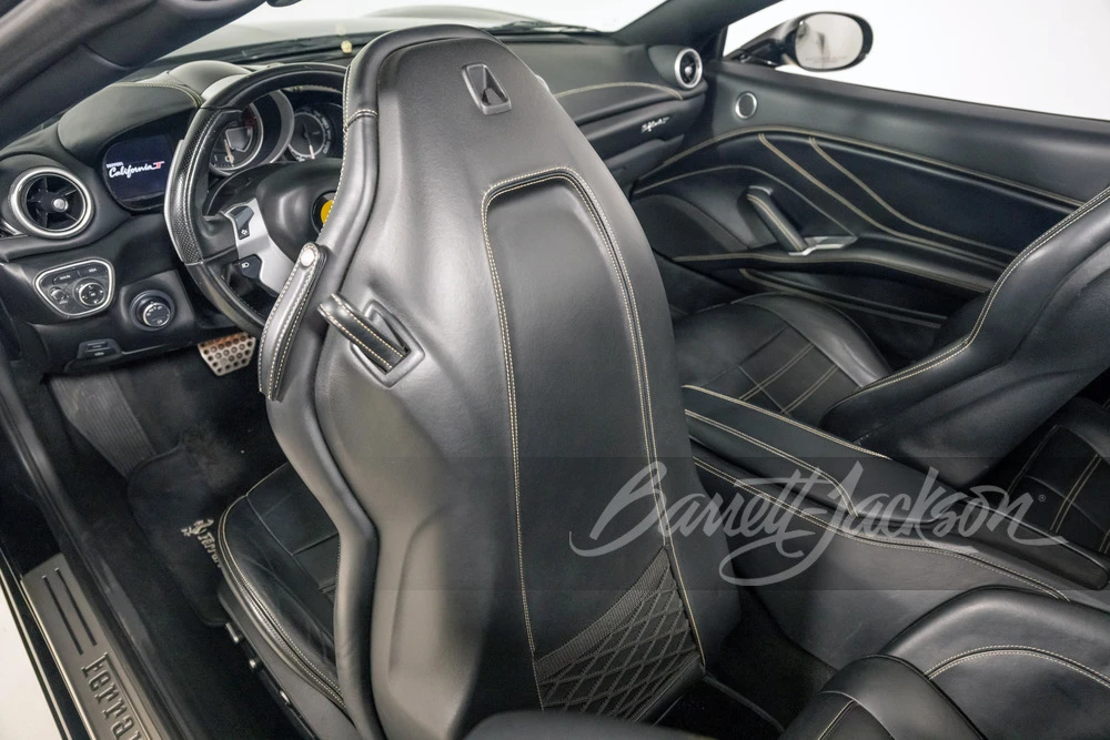 2016 Ferrari California T - Image 28 of 31