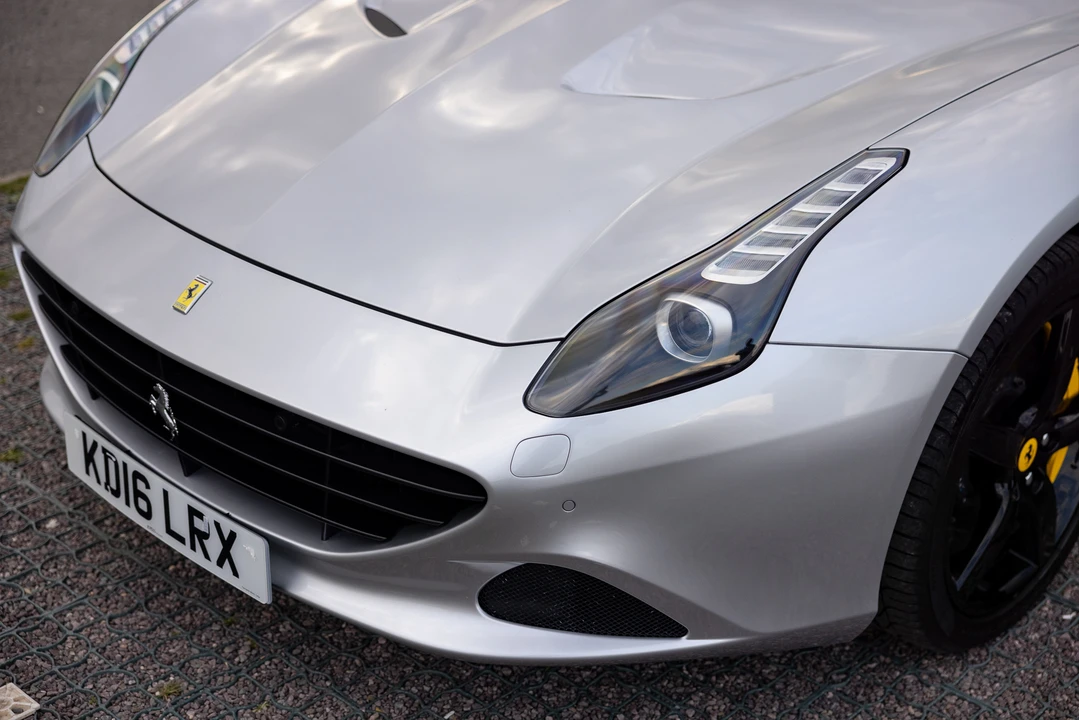 2016 Ferrari California T - Image 25 of 31