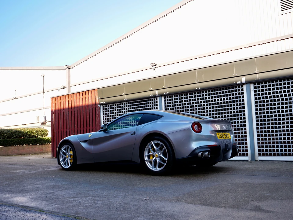 2016 Ferrari F12berlinetta - Image 14 of 31