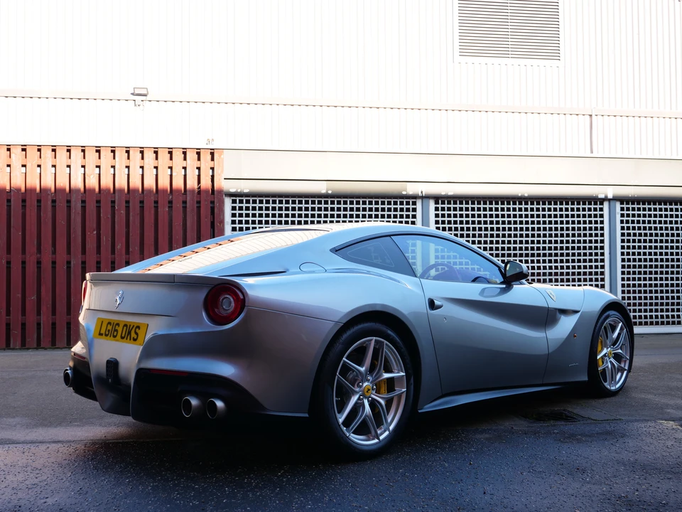 2016 Ferrari F12berlinetta - Image 7 of 31