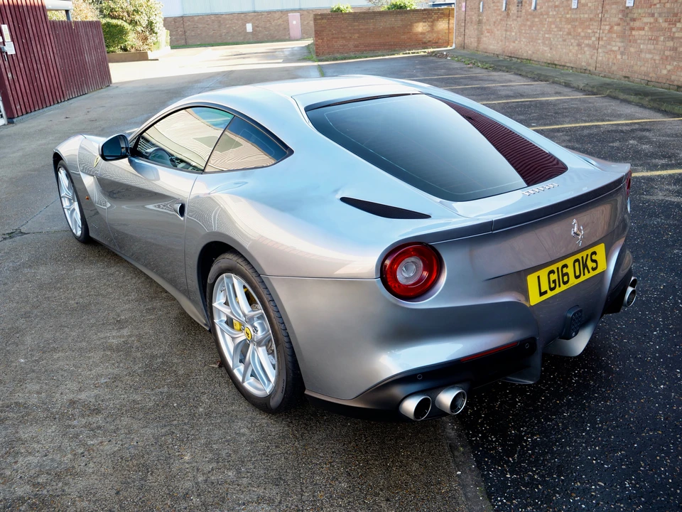 2016 Ferrari F12berlinetta - Image 19 of 31