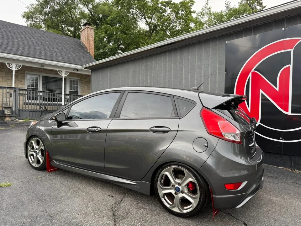 2016 Ford Fiesta - Image 13 of 31