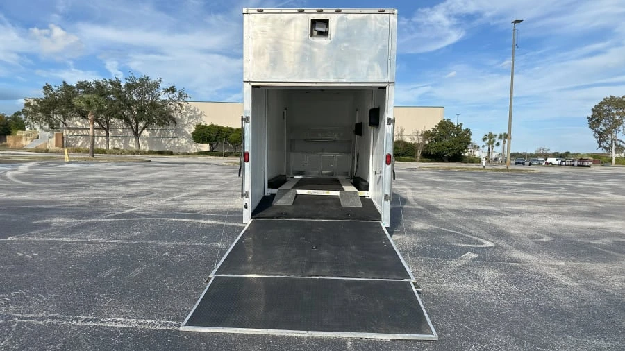 2016 Continental Cargo Trailer - Image 5 of 11