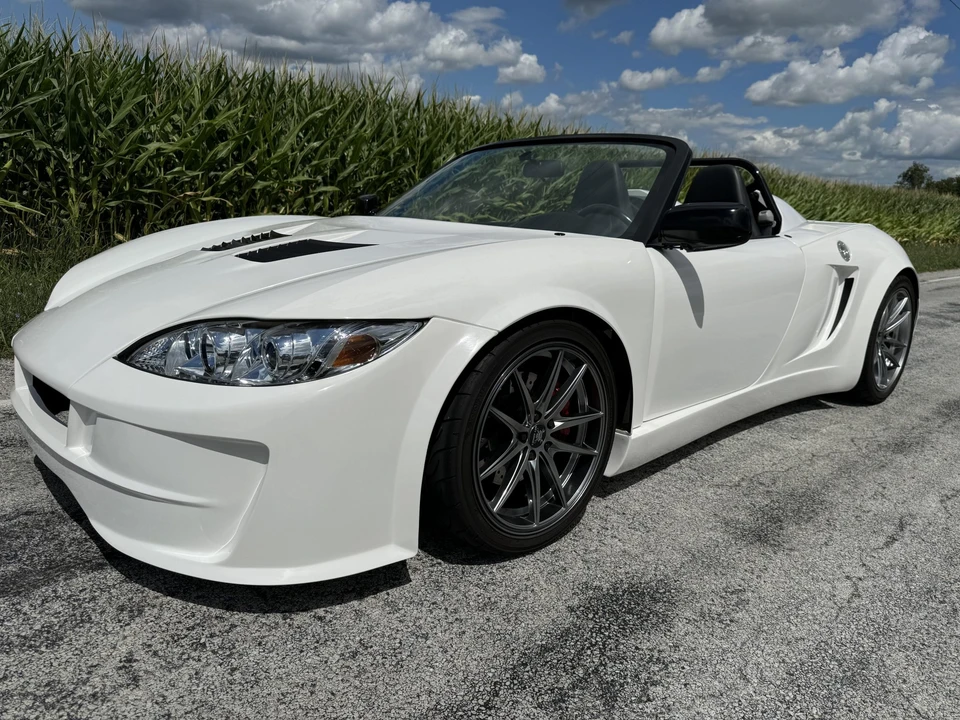 2016 Factory Five 818 - Image 2 of 31