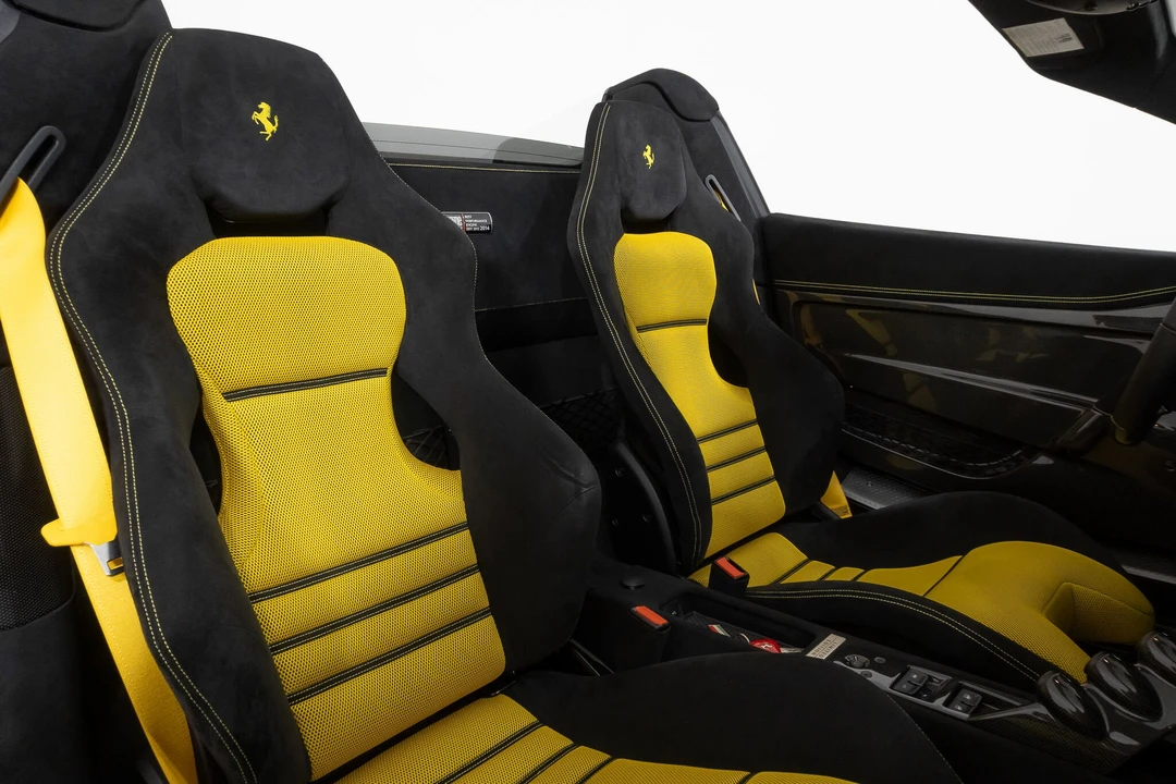 2016 Ferrari 458 Speciale Aperta - Image 15 of 31