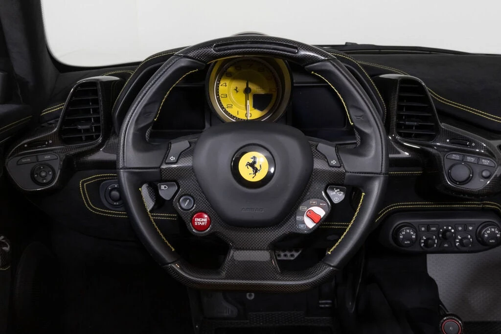 2016 Ferrari 458 Speciale Aperta - Image 13 of 31