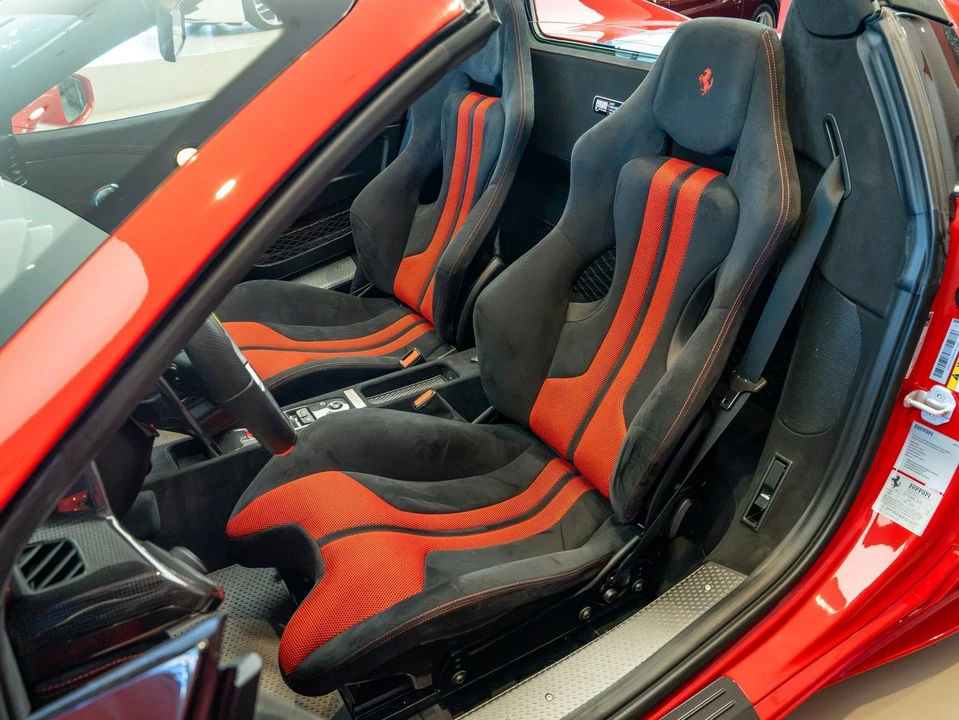 2016 Ferrari 458 Speciale Aperta - Image 11 of 31