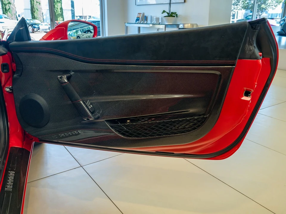 2016 Ferrari 458 Speciale Aperta - Image 21 of 31