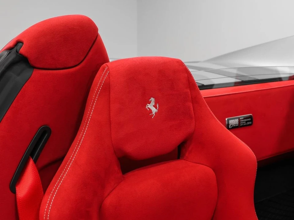 2016 Ferrari 458 Speciale Aperta - Image 25 of 31