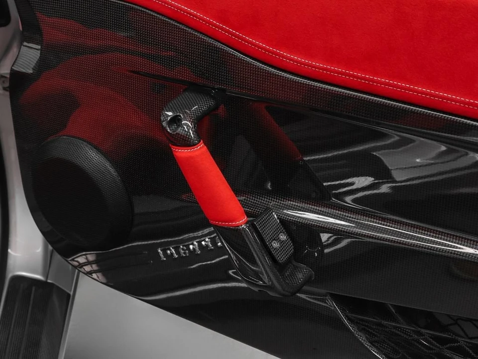 2016 Ferrari 458 Speciale Aperta - Image 31 of 31