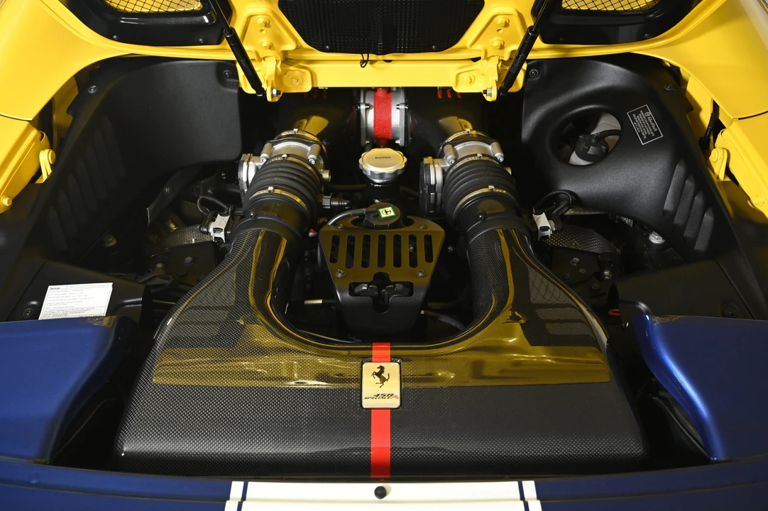 2016 Ferrari 458 Speciale Aperta - Image 5 of 31