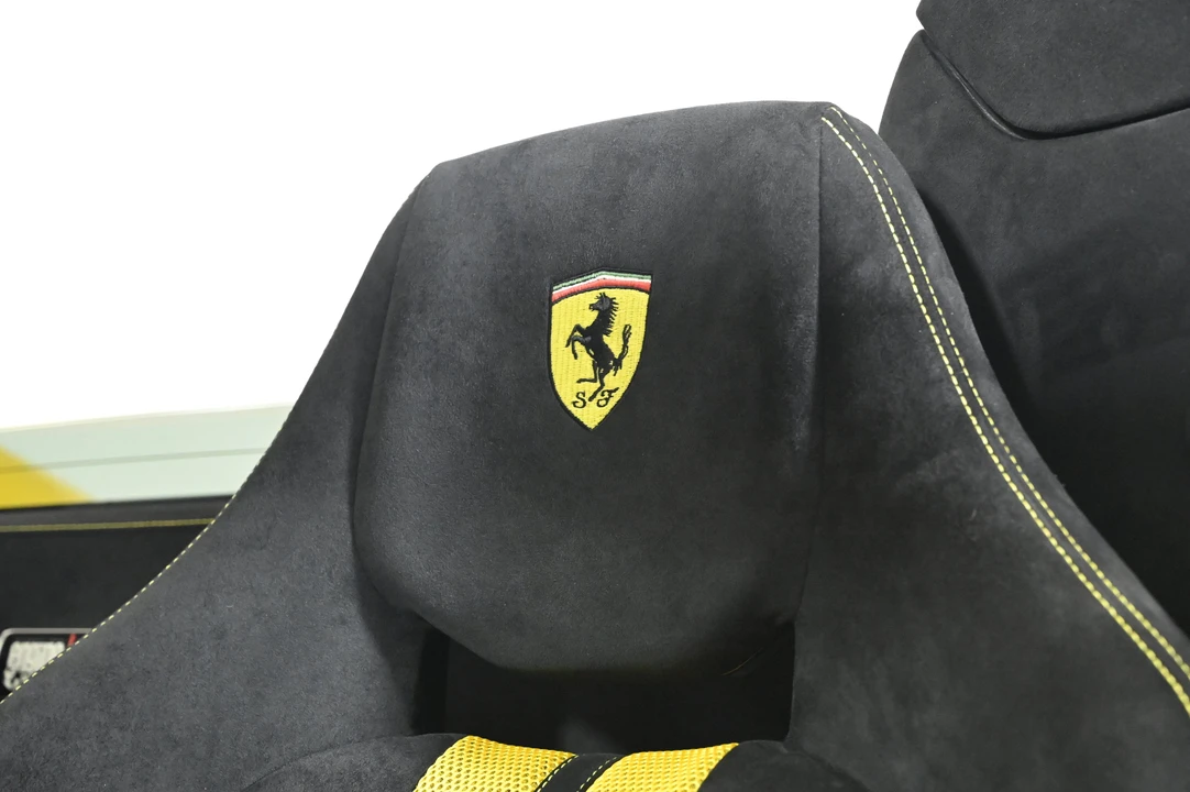 2016 Ferrari 458 Speciale Aperta - Image 19 of 31