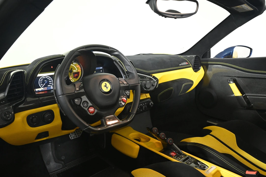 2016 Ferrari 458 Speciale Aperta - Image 3 of 31