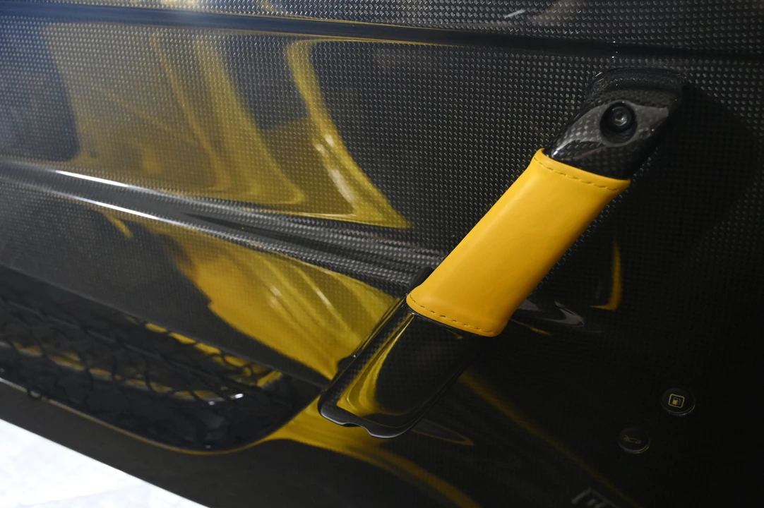 2016 Ferrari 458 Speciale Aperta - Image 23 of 31