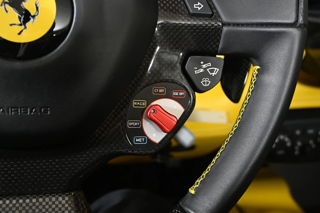 2016 Ferrari 458 Speciale Aperta - Image 21 of 31