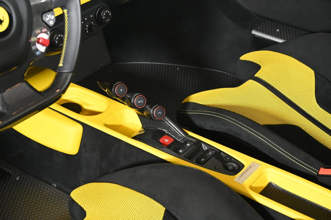 2016 Ferrari 458 Speciale Aperta - Image 16 of 31
