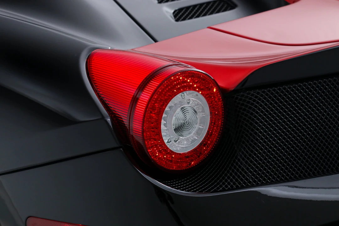 2016 Ferrari 458 Speciale Aperta - Image 22 of 31
