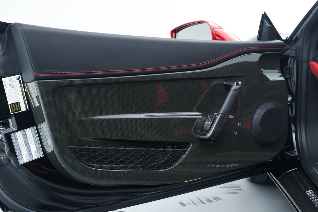 2016 Ferrari 458 Speciale Aperta - Image 31 of 31