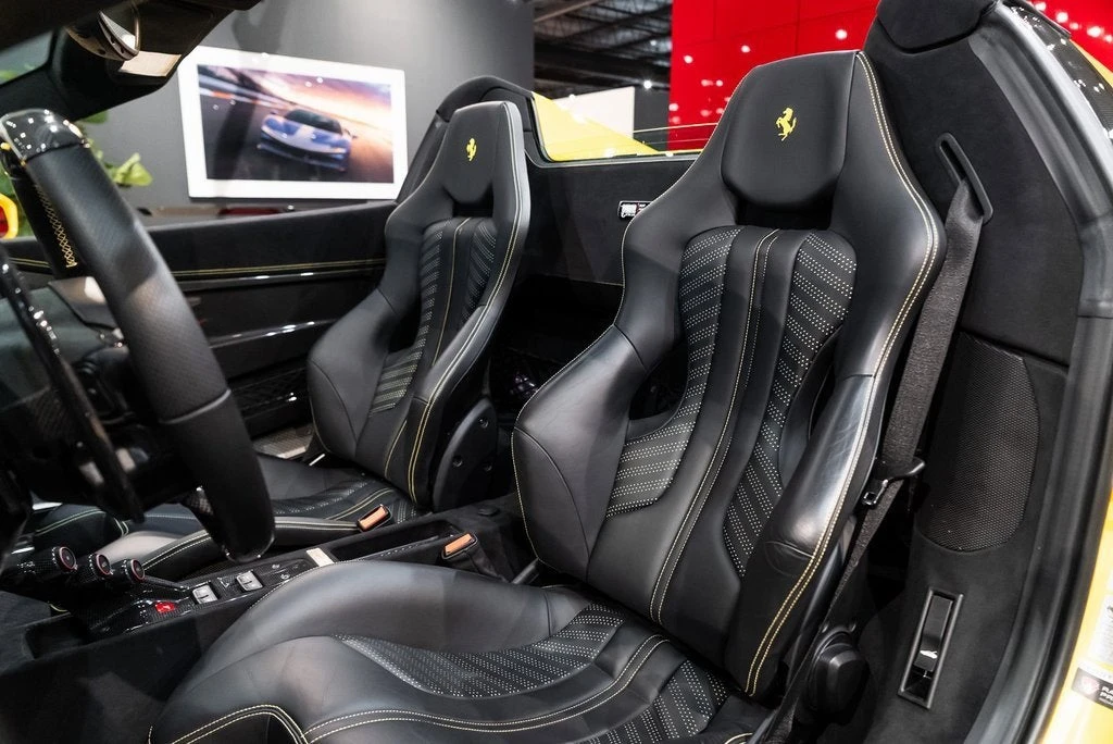 2016 Ferrari 458 Speciale Aperta - Image 4 of 31