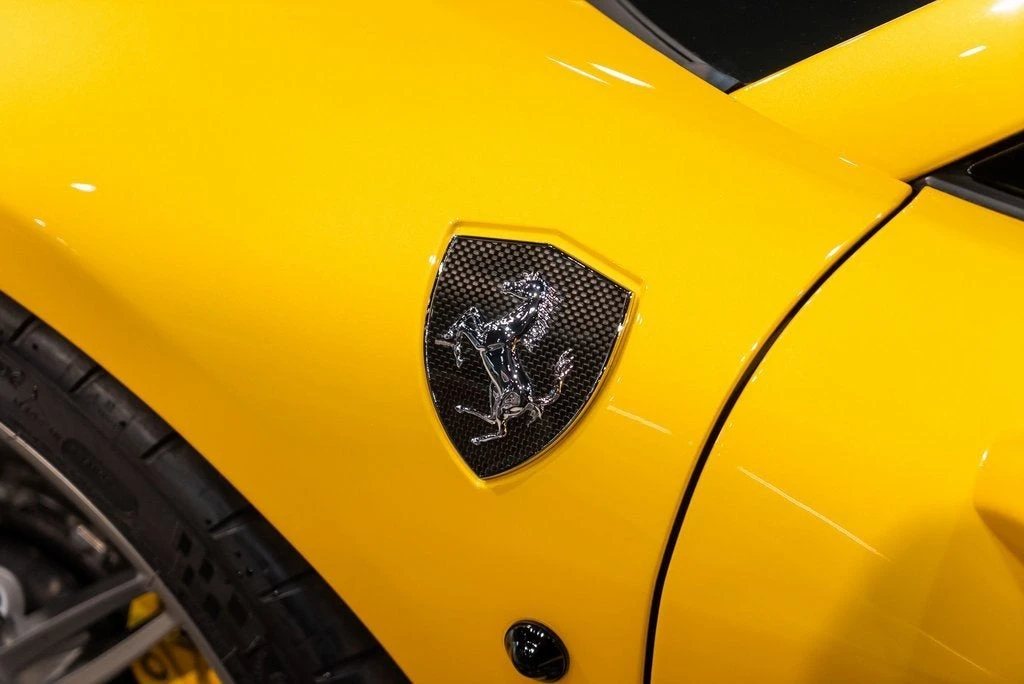 2016 Ferrari 458 Speciale Aperta - Image 12 of 31