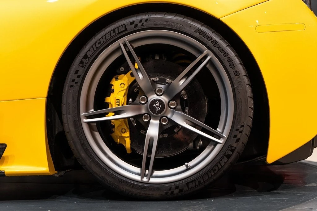 2016 Ferrari 458 Speciale Aperta - Image 14 of 31