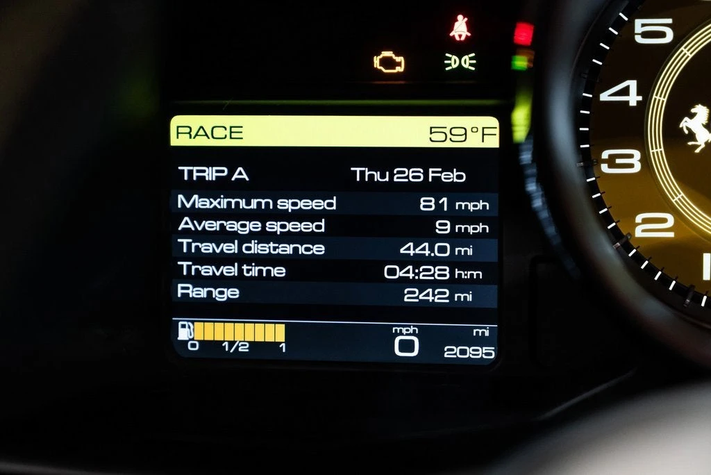 2016 Ferrari 458 Speciale Aperta - Image 31 of 31