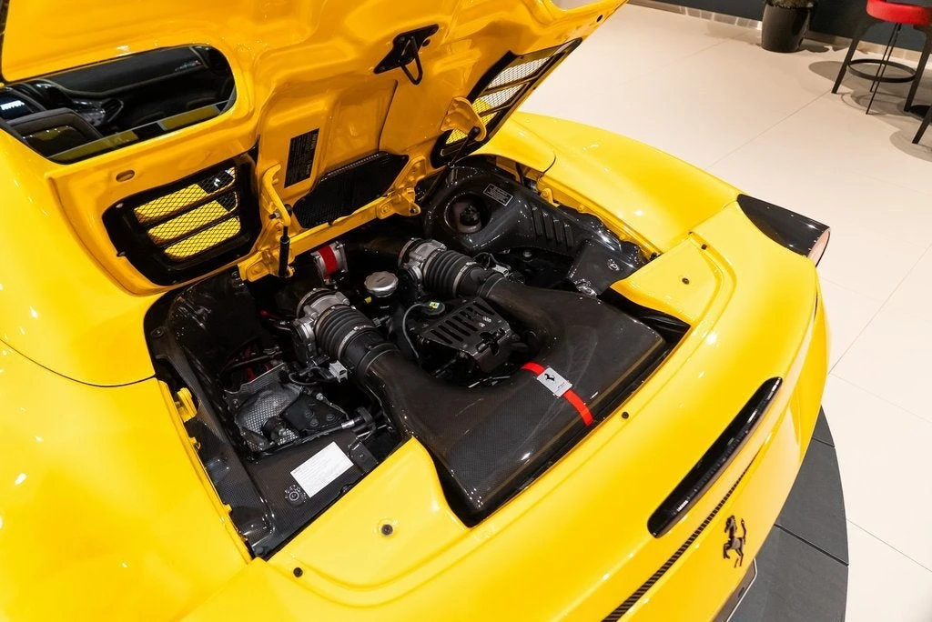 2016 Ferrari 458 Speciale Aperta - Image 17 of 31