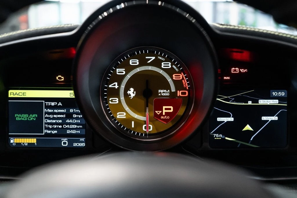 2016 Ferrari 458 Speciale Aperta - Image 29 of 31