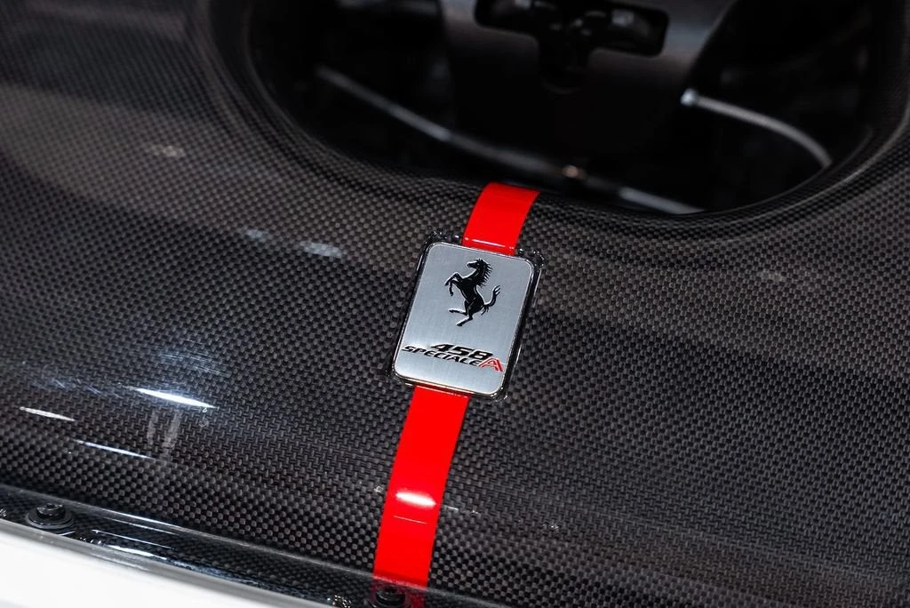 2016 Ferrari 458 Speciale Aperta - Image 24 of 31