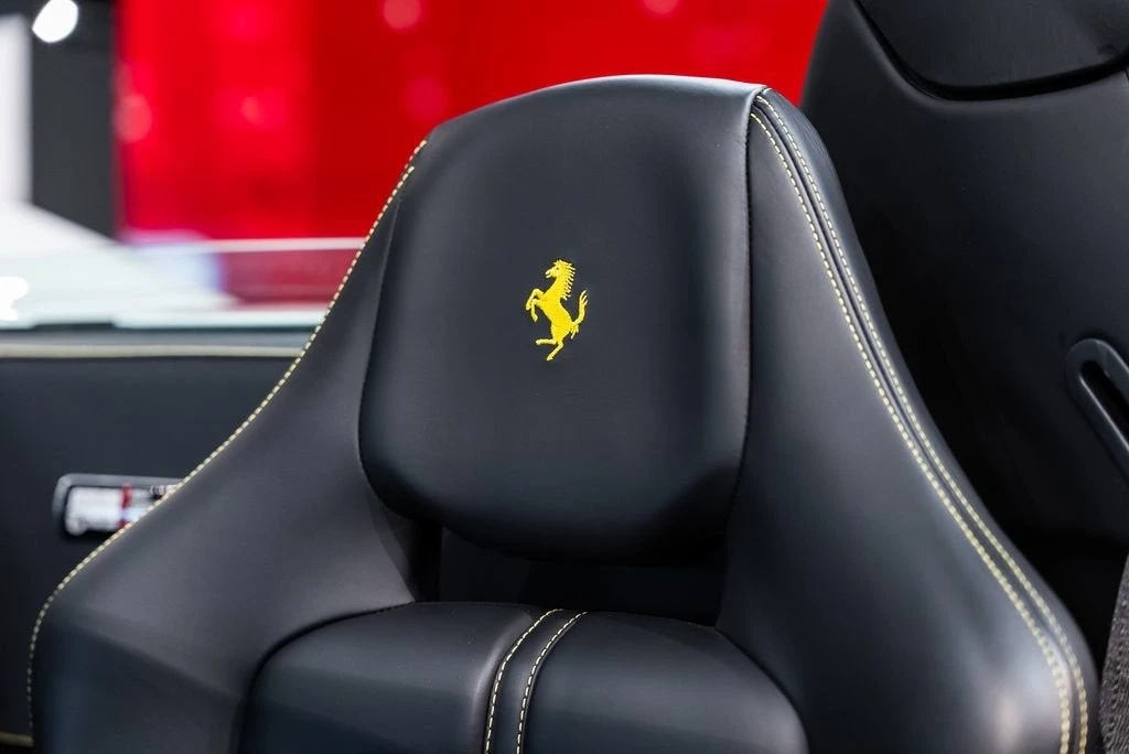 2016 Ferrari 458 Speciale Aperta - Image 6 of 31