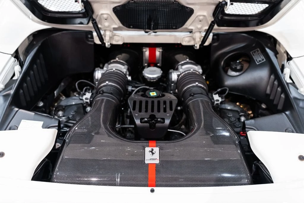 2016 Ferrari 458 Speciale Aperta - Image 22 of 31