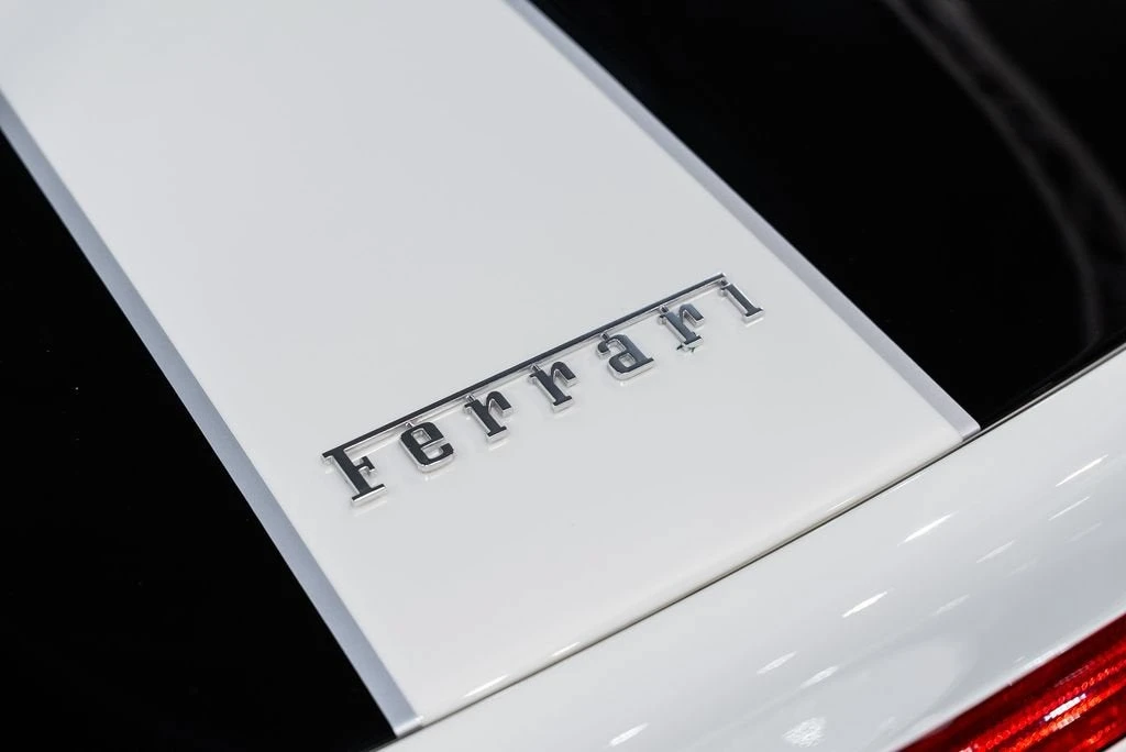 2016 Ferrari 458 Speciale Aperta - Image 19 of 31