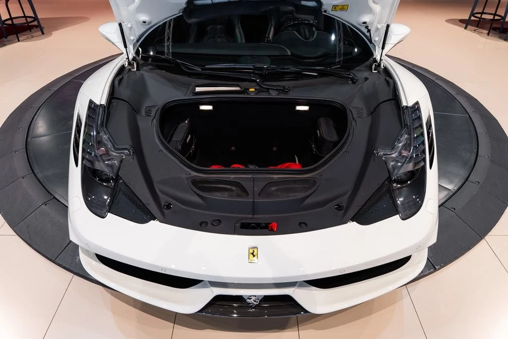 2016 Ferrari 458 Speciale Aperta - Image 25 of 31