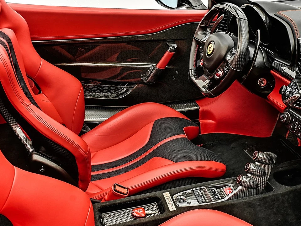 2016 Ferrari 458 Speciale Aperta - Image 22 of 31